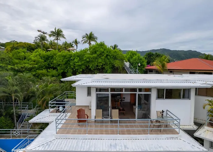 Modern Top-floor With Panoramic Views And Community Pool Hébergement de vacances Coco
