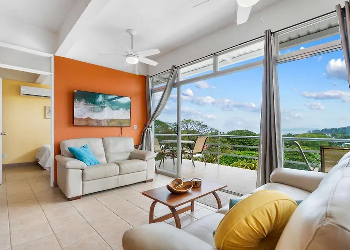 Сasa de vacaciones Modern Top-floor With Panoramic Views And Community Pool *