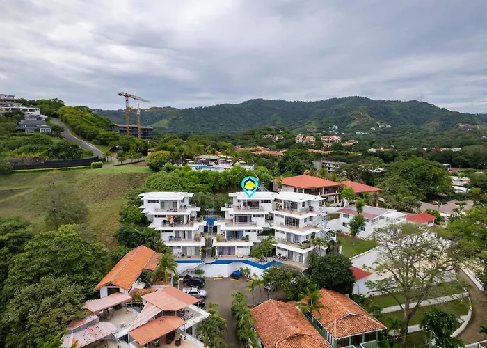 Modern Top-floor With Panoramic Views And Community Pool Сasa de vacaciones Coco