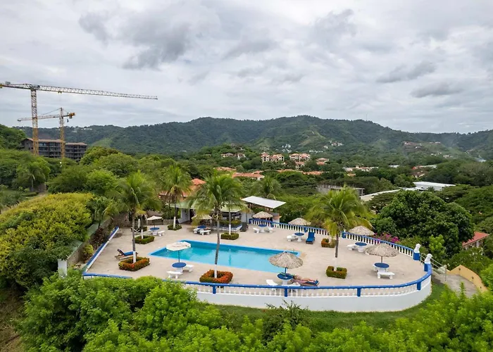 Сasa de vacaciones Modern Top-floor With Panoramic Views And Community Pool